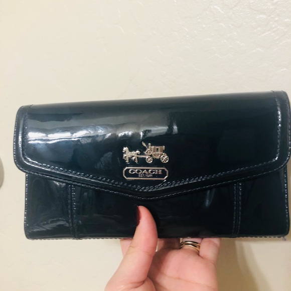 Coach Patent leather wallet with check book navy blue - Picture 13 of 14